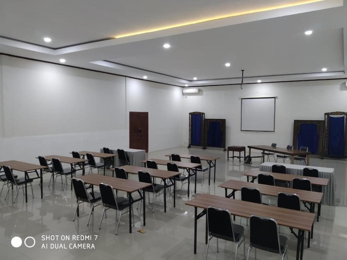 Kampoeng Wisata Rumah Joglo Bogor Exterior foto