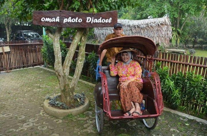 Kampoeng Wisata Rumah Joglo Bogor Exterior foto