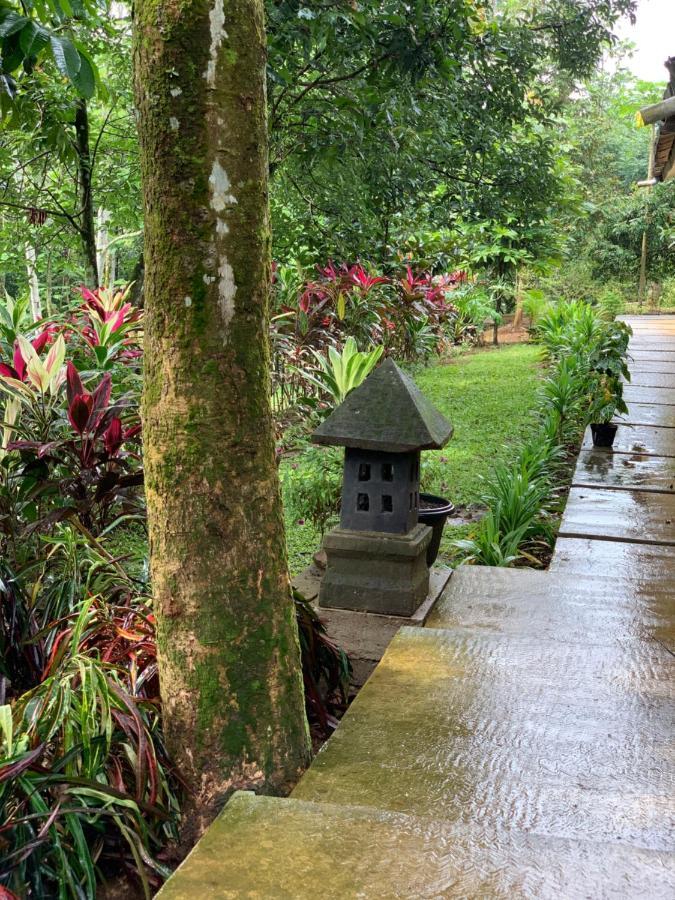 Kampoeng Wisata Rumah Joglo Bogor Exterior foto